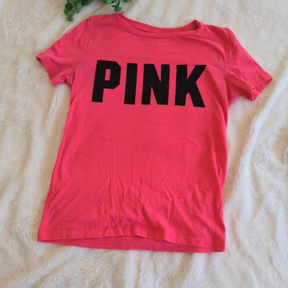 🌷3/15🌷 VS PINK  T-shirt size XS